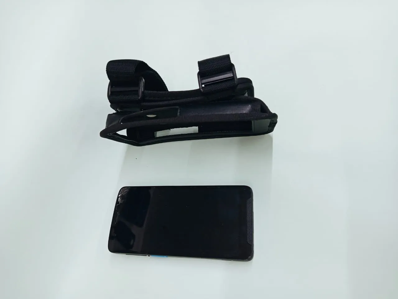 /src/assets/products/Unitech_EA660-6.jpg